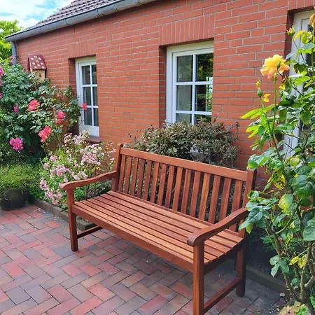 Holiday home Brummels-deichhaus *